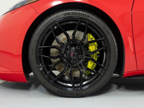 Used 2024 Chevrolet Corvette Z06 RWD image 10