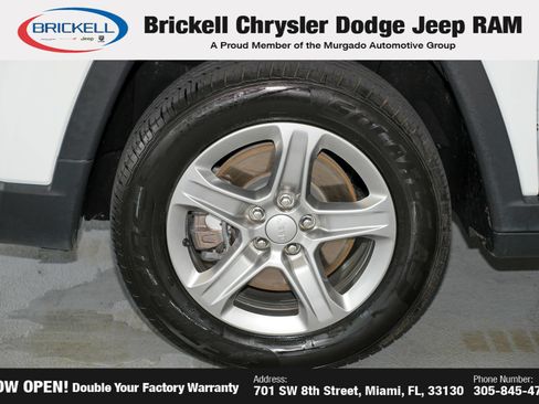 Used 2024 Jeep Compass Latitude AWD/4WD image 41