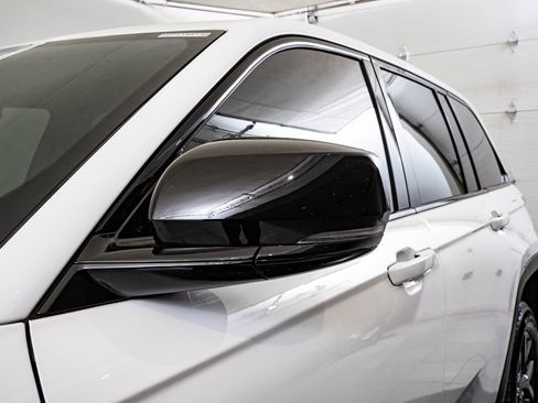 Used 2024 Jeep Grand Cherokee Altitude image 16