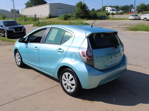 Used 2013 Toyota Prius C Two FWD image 6