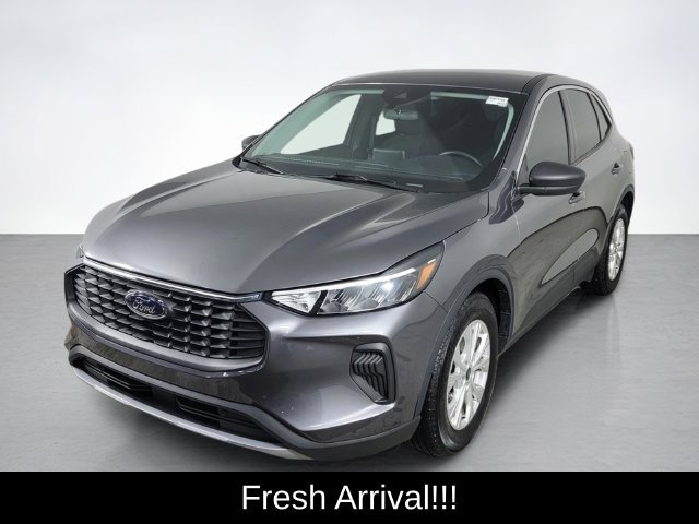 Used 2024 Ford Escape Active w/ Cold Weather Package FWD image 7