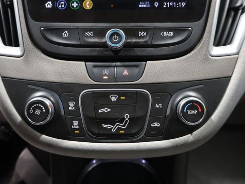 Used 2020 Chevrolet Malibu LS w/ Driver Confidence Package II image 31