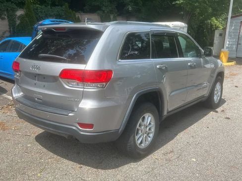 Used 2018 Jeep Grand Cherokee Laredo AWD/4WD image 5