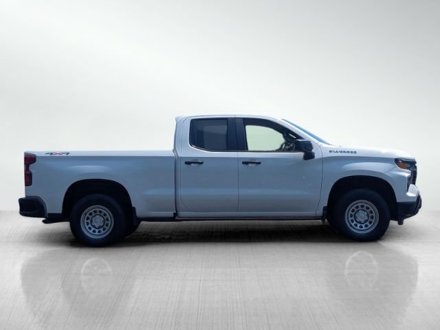 Used 2023 Chevrolet Silverado 1500 W/T w/ WT Value Package AWD/4WD image 3