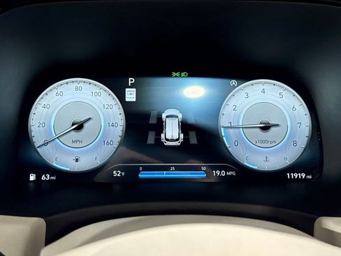 Used 2024 Hyundai Palisade Calligraphy image 16