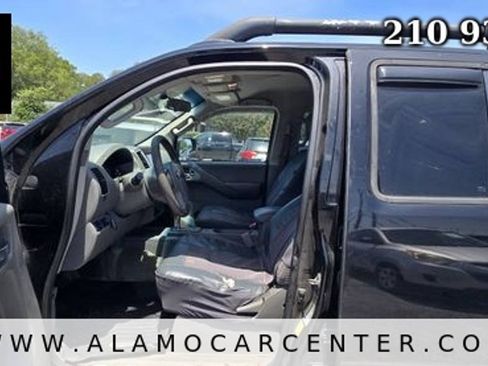 Used 2012 Nissan Frontier SV AWD/4WD image 32
