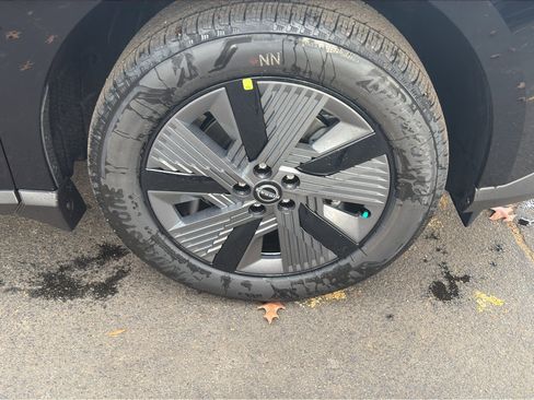 New 2026 Nissan Murano SL image 9