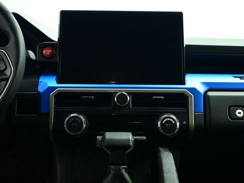 Used 2024 Toyota Tacoma TRD Sport image 12