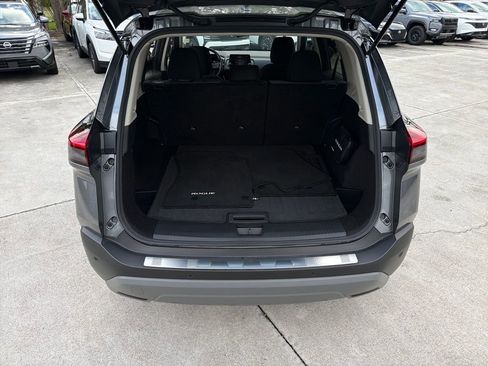 Used 2023 Nissan Rogue SV image 24