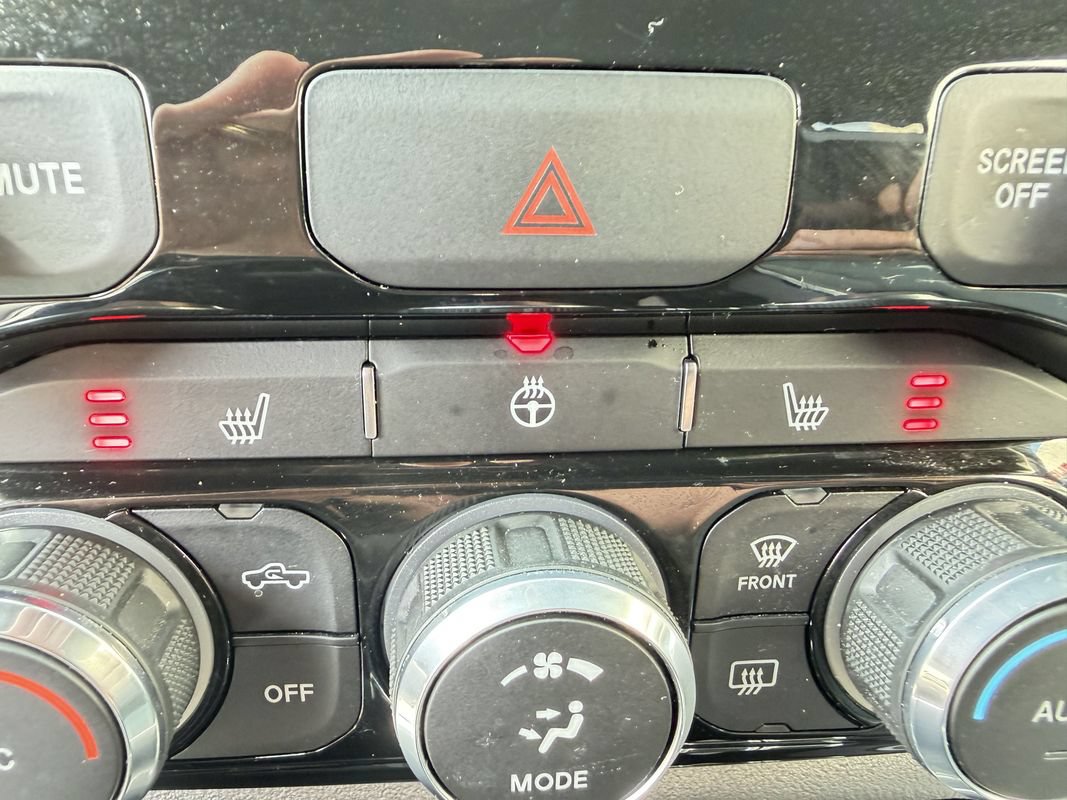 Used 2022 RAM 1500 Big Horn AWD/4WD image 25