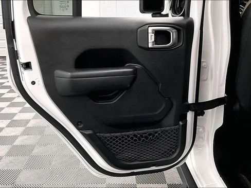Used 2019 Jeep Wrangler Unlimited Sport S AWD/4WD image 22