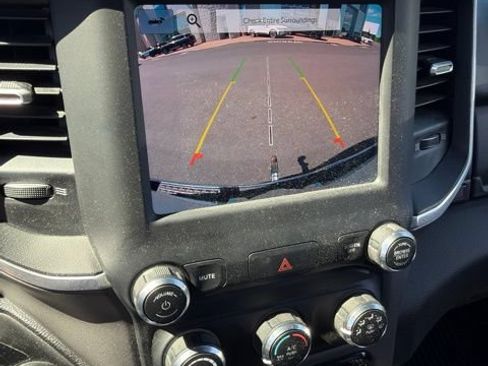 Used 2022 RAM 1500 Big Horn AWD/4WD image 16