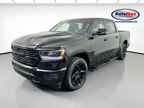 Used 2024 RAM 1500 Laramie AWD/4WD image 5