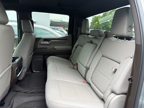Used 2023 GMC Sierra 1500 SLT w/ SLT Premium Package AWD/4WD image 23