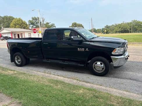 Used 2015 RAM 3500 Tradesman w/ Chrome Appearance Group AWD/4WD image 8