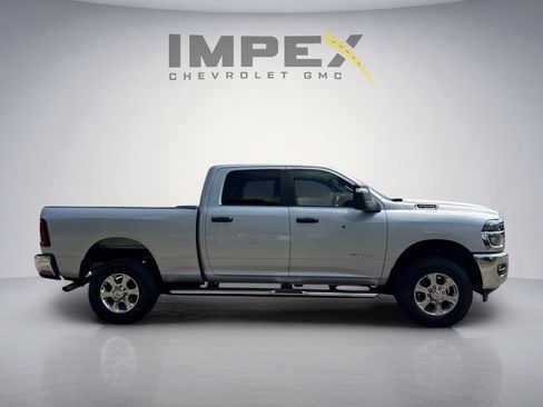 Used 2026 RAM 2500 Big Horn AWD/4WD image 6
