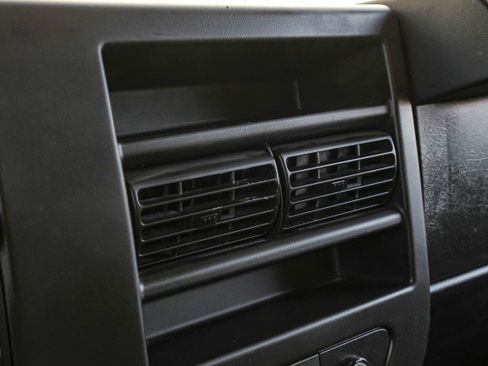 Used 2020 Chevrolet Express 2500 image 30