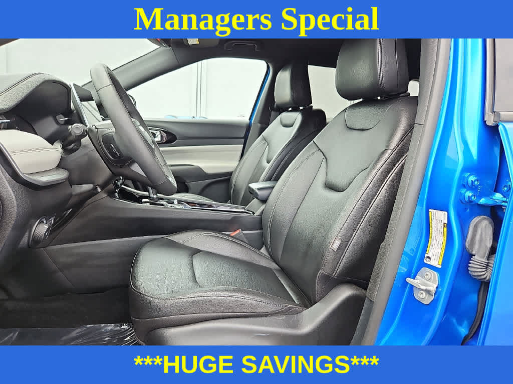 Used 2025 Jeep Compass Limited AWD/4WD image 13