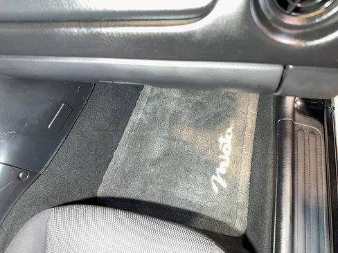 Used 2002 MAZDA MX-5 Miata image 56