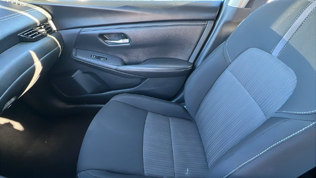 Used 2024 Nissan Sentra SV FWD image 22