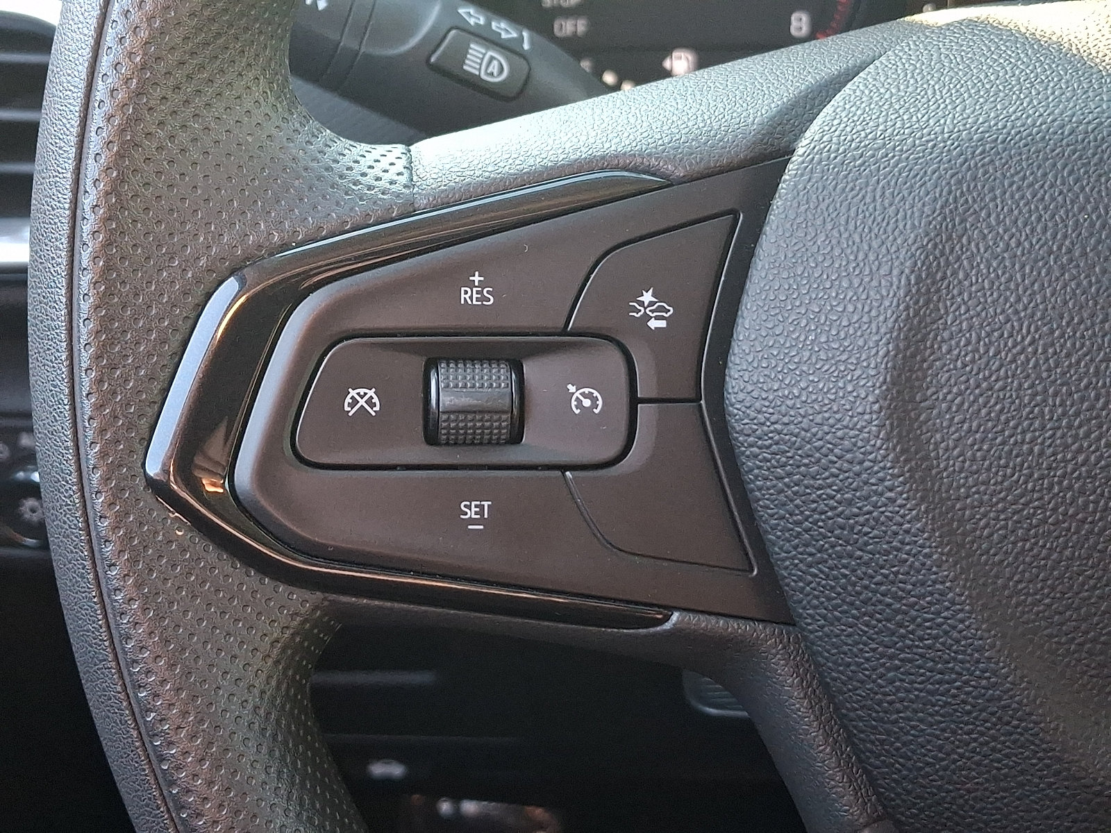 Used 2023 Chevrolet TrailBlazer LT w/ Convenience Package FWD image 22