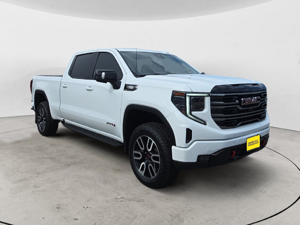 Certified 2025 GMC Sierra 1500 AT4 w/ AT4 Premium Package AWD/4WD image 5