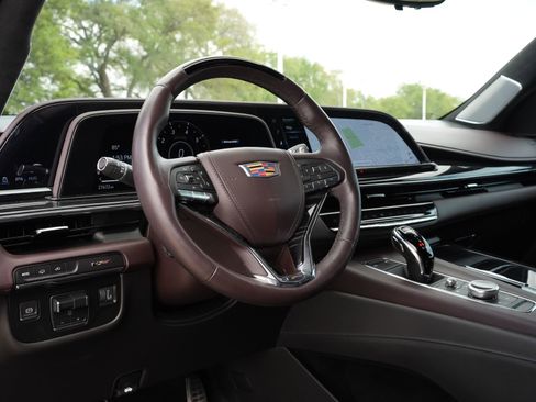 Certified 2023 Cadillac Escalade V w/ Heavy-Duty Trailer Package image 17