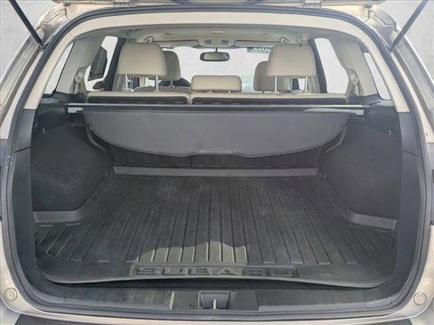 Used 2014 Subaru Outback 3.6R Limited w/ Moonroof Package image 6