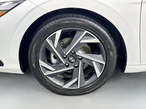 Used 2024 Hyundai Elantra Limited FWD image 33