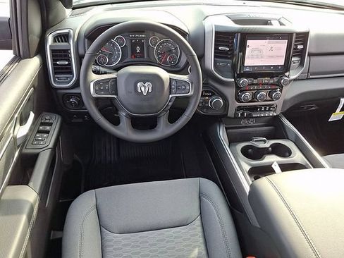 Used 2026 RAM 1500 Big Horn AWD/4WD image 9