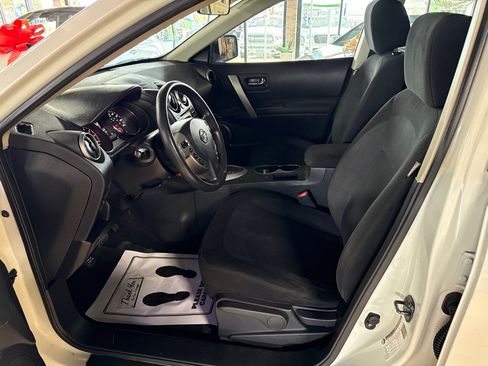 Used 2015 Nissan Rogue S w/ Convenience Package FWD image 6
