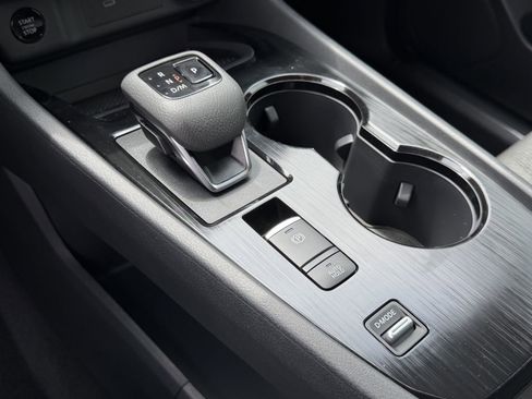New 2026 Nissan Rogue SV FWD image 9