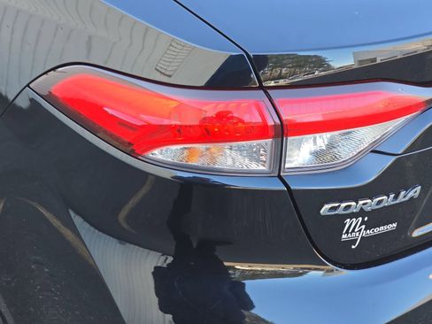 Used 2024 Toyota Corolla LE image 38