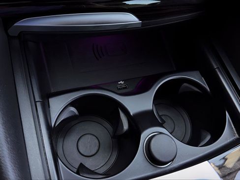 Used 2023 BMW 530e 530e iPerformance w/ Premium Package image 33