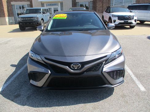 Used 2024 Toyota Camry SE w/ Convenience Package FWD image 2