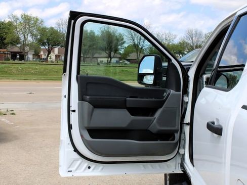 Used 2025 Ford F250 XLT AWD/4WD image 10