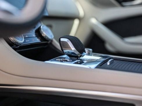 Used 2024 Jaguar F-PACE R-Dynamic S image 22