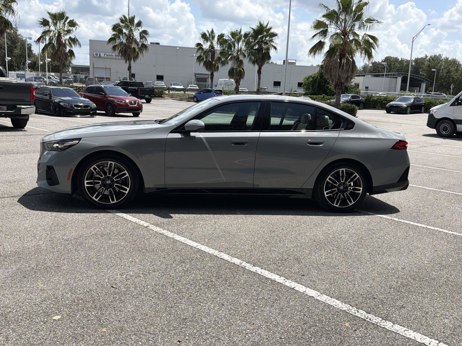 Certified 2026 BMW 530i xDrive w/ M Sport Package AWD/4WD image 7
