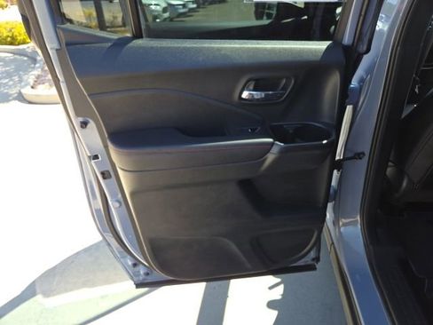 Certified 2022 Honda Ridgeline Black Edition image 18