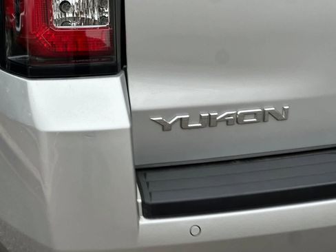 Used 2015 GMC Yukon SLT image 38