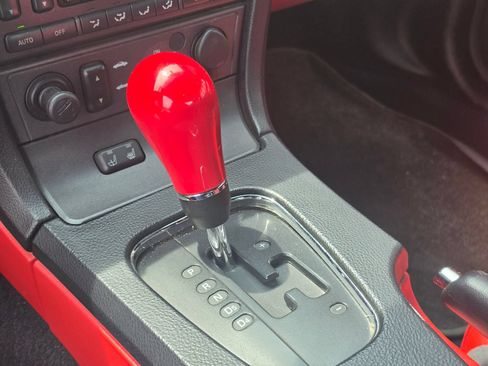 Used 2003 Ford Thunderbird RWD image 18