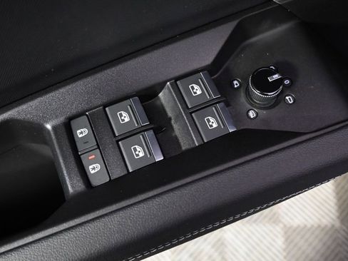 Used 2022 Audi Q4 e-tron Prestige image 23