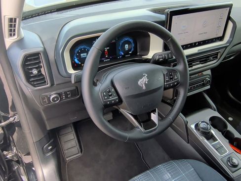 Used 2025 Ford Bronco Sport Heritage w/ Convenience Package AWD/4WD image 14
