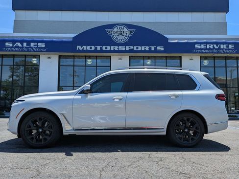 Used 2023 BMW X7 xDrive40i w/ Premium Package AWD/4WD image 1