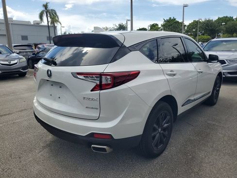 Used 2025 Acura RDX SH-AWD image 8
