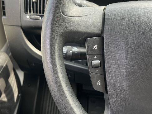 Used 2021 RAM ProMaster 2500 w/ Convenience Group FWD image 9