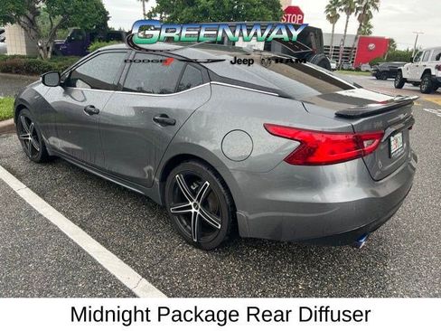 Used 2017 Nissan Maxima SR w/ Midnight Edition FWD image 5