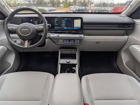 Certified 2024 Hyundai Kona SEL w/ Convenience Package image 16