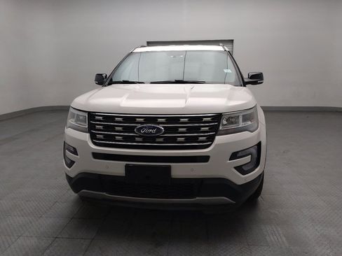 Used 2017 Ford Explorer XLT w/ Equipment Group 202A FWD image 15