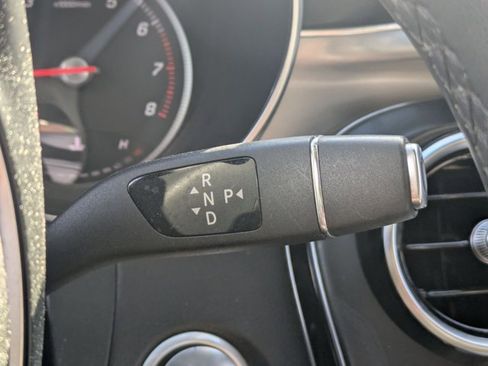 Used 2019 Mercedes-Benz GLC 300 4MATIC image 11